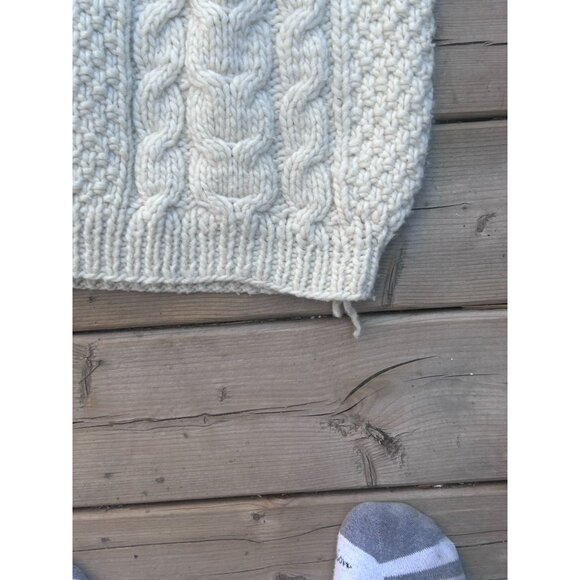 Nuevo Americana Women's Size L Wool Hand Knit Sweater Cardigan Ivory - Picture 4 of 10